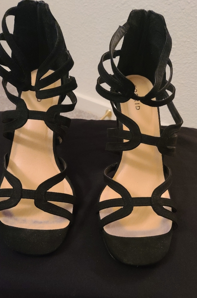 Torrid block gold trim heels